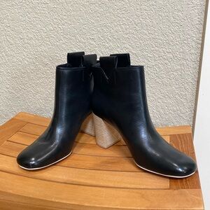 MERCEDES CASTILLO Bailee Black leather booties sz 39 NWT